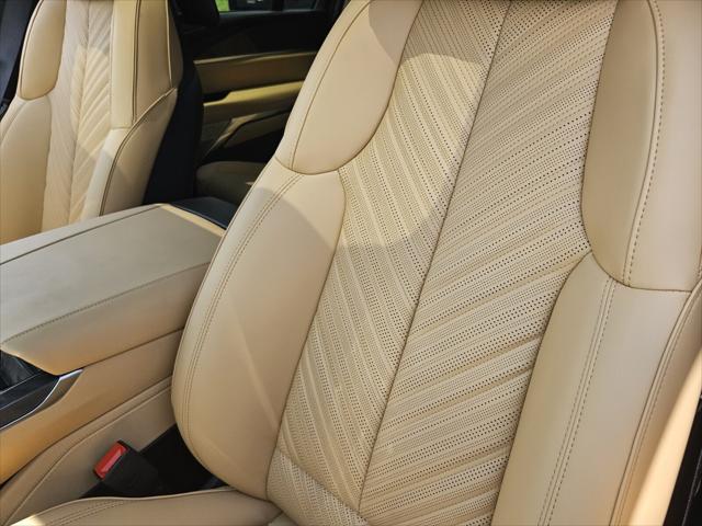 2025 Cadillac Escalade Luxury 2 AWD
