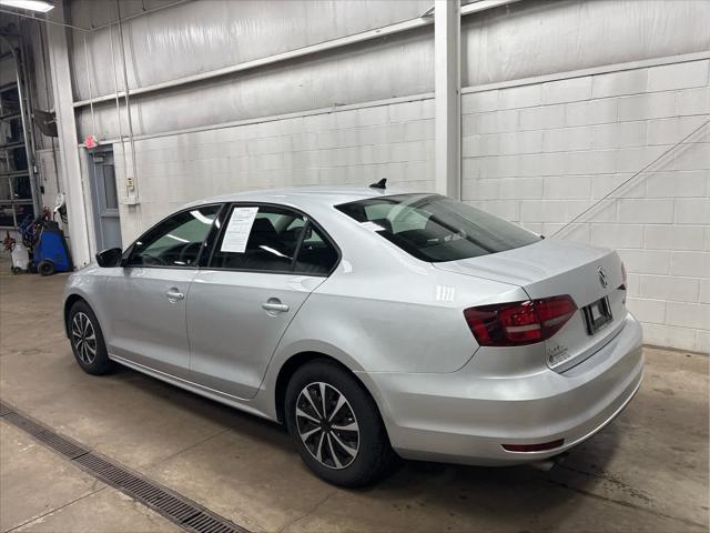 Used 2016 Volkswagen Jetta For Sale in Wilmington, OH