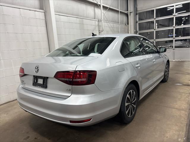 Used 2016 Volkswagen Jetta For Sale in Wilmington, OH