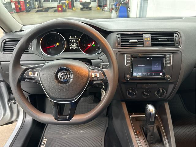 Used 2016 Volkswagen Jetta For Sale in Wilmington, OH