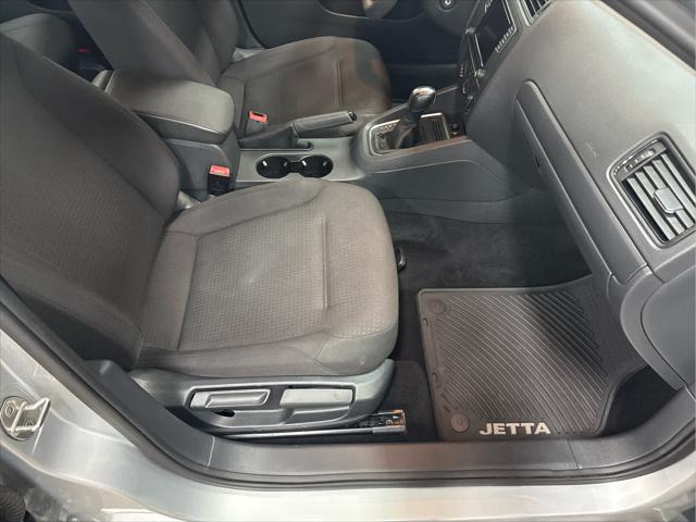 Used 2016 Volkswagen Jetta For Sale in Wilmington, OH