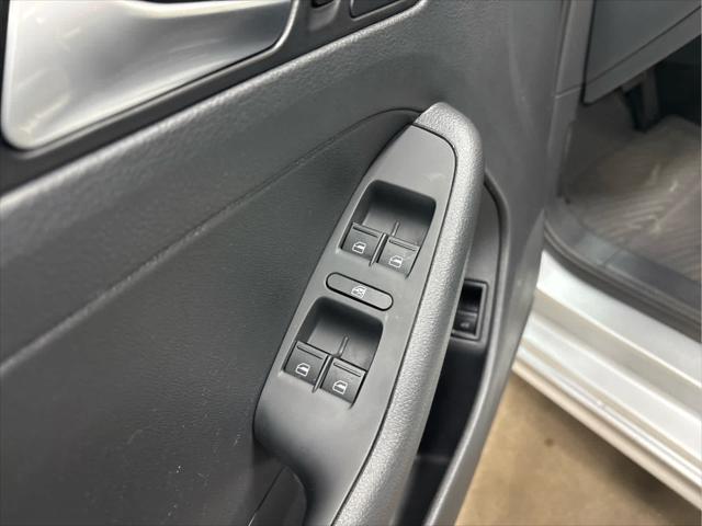 Used 2016 Volkswagen Jetta For Sale in Wilmington, OH