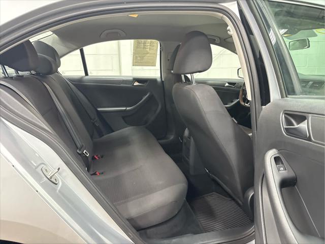 Used 2016 Volkswagen Jetta For Sale in Wilmington, OH