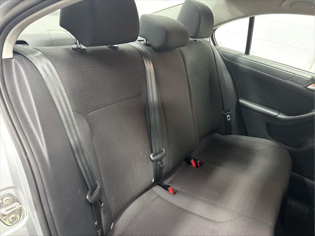 Used 2016 Volkswagen Jetta For Sale in Wilmington, OH