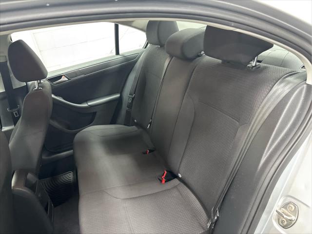 Used 2016 Volkswagen Jetta For Sale in Wilmington, OH
