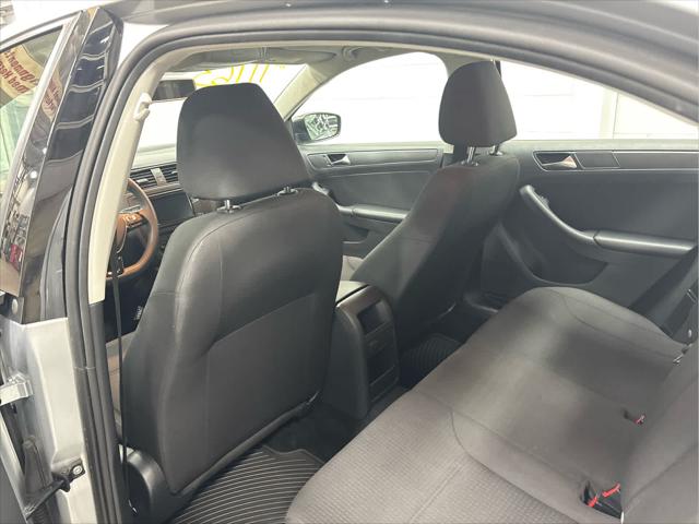 Used 2016 Volkswagen Jetta For Sale in Wilmington, OH