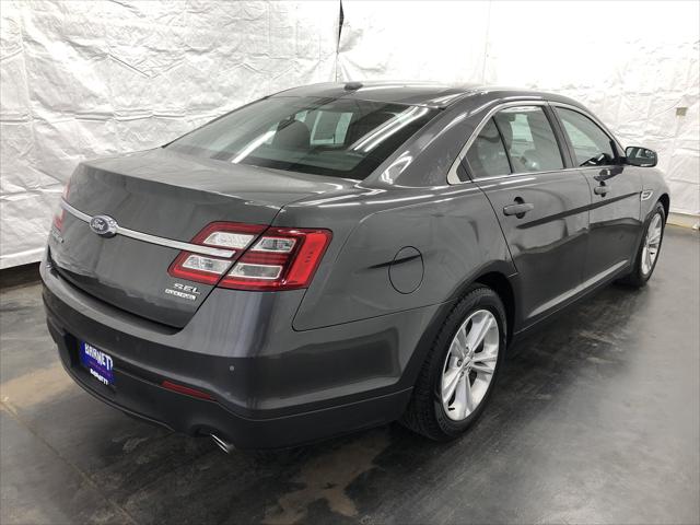 2016 Ford Taurus SEL 2016 Ford Taurus SEL
