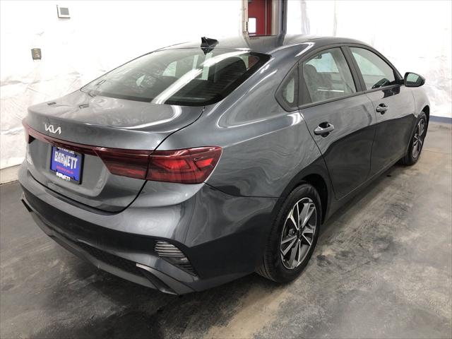 2022 Kia Forte LXS 2022 Kia Forte LXS