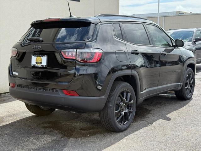 2025 Jeep Compass COMPASS LATITUDE 4X4