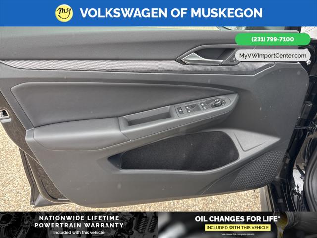2025 Volkswagen Golf GTI 2.0T SE