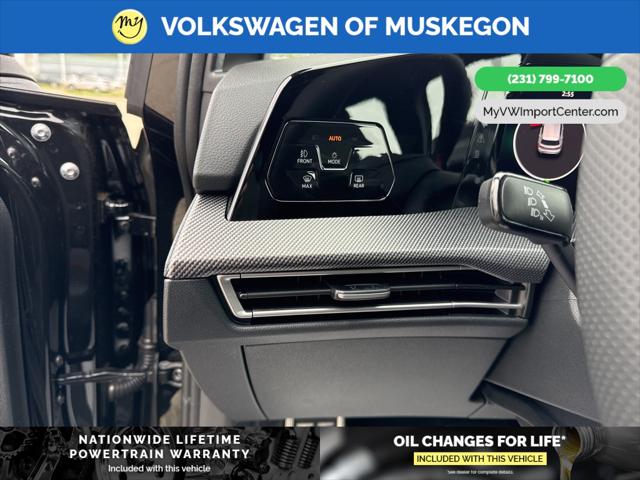 2025 Volkswagen Golf GTI 2.0T SE