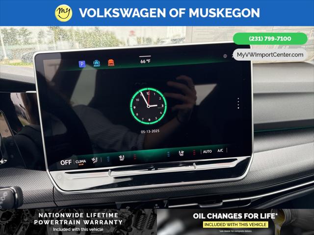 2025 Volkswagen Golf GTI 2.0T SE