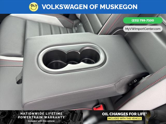 2025 Volkswagen Golf GTI 2.0T SE