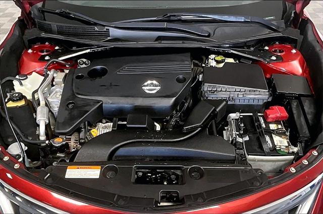 Used 2013 Nissan Altima For Sale in Olive Branch, MS
