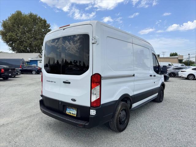 2017 Ford Transit 150 3dr SWB Medium Roof Cargo Van w/Sliding Passen