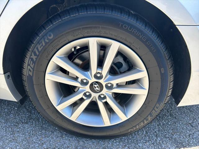 Used 2017 Hyundai Sonata For Sale in Muscle Shoals, AL