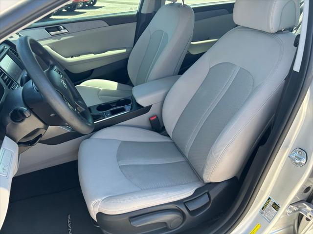 Used 2017 Hyundai Sonata For Sale in Muscle Shoals, AL
