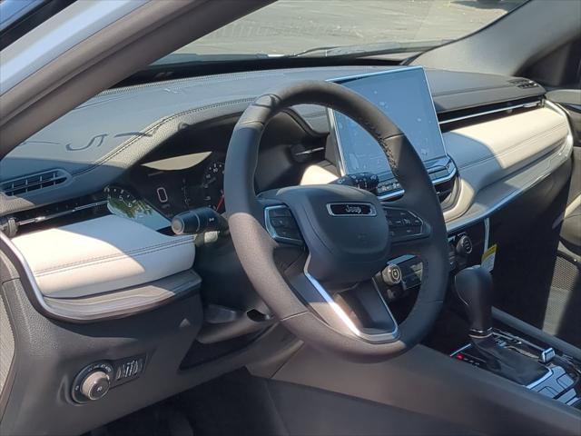 2025 Jeep Compass COMPASS LIMITED 4X4