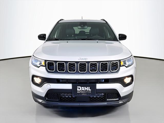 2025 Jeep Compass COMPASS LATITUDE 4X4