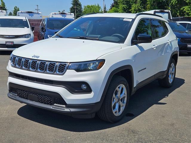 2025 Jeep Compass COMPASS LATITUDE 4X4