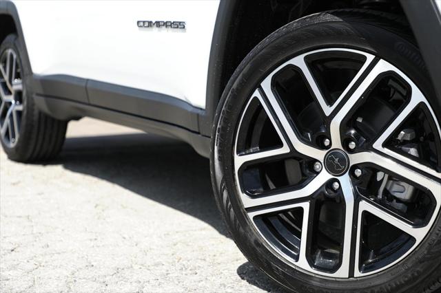 2025 Jeep Compass COMPASS LIMITED 4X4