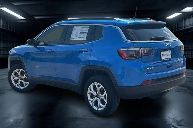 2025 Jeep Compass COMPASS LATITUDE 4X4 2025 Jeep Compass COMPASS LATITUDE 4X4