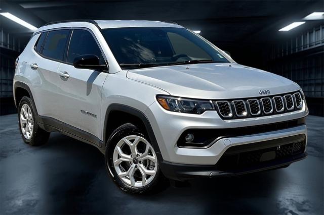 2025 Jeep Compass COMPASS LATITUDE 4X4 2025 Jeep Compass COMPASS LATITUDE 4X4