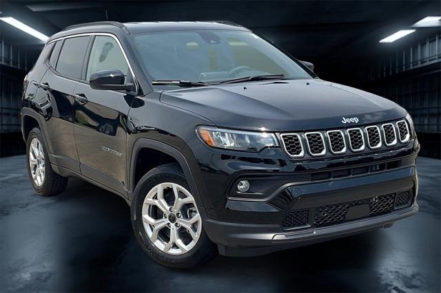 2025 Jeep Compass COMPASS LATITUDE 4X4 2025 Jeep Compass COMPASS LATITUDE 4X4
