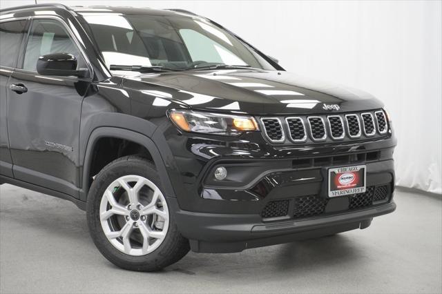 2025 Jeep Compass COMPASS LATITUDE 4X4