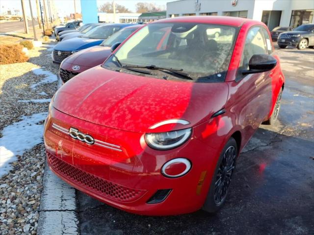 2025 Fiat FIAT 500e 500e INSPI(RED)