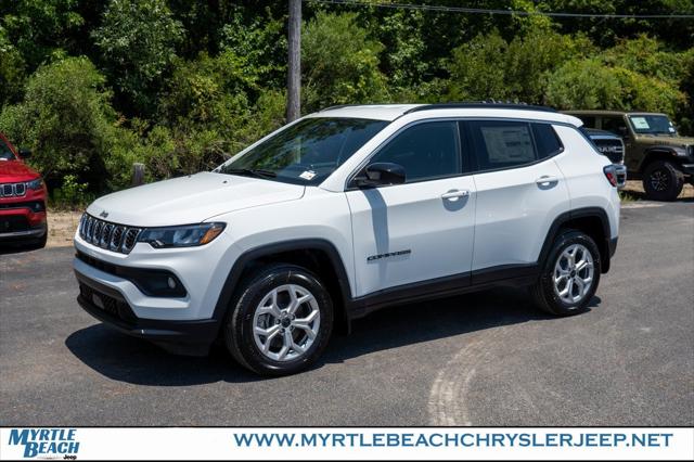 2025 Jeep Compass COMPASS LATITUDE 4X4