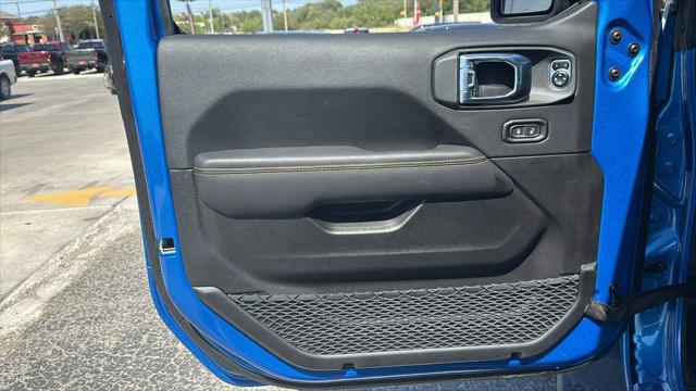 2025 Jeep Wrangler 4-Door Sahara 4x4