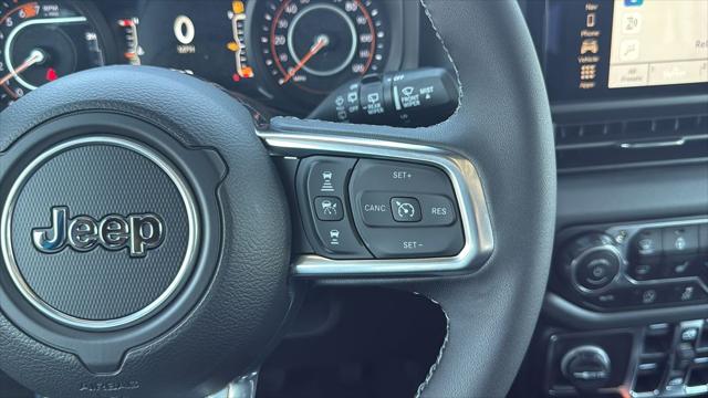 2025 Jeep Wrangler 4-Door Sahara 4x4