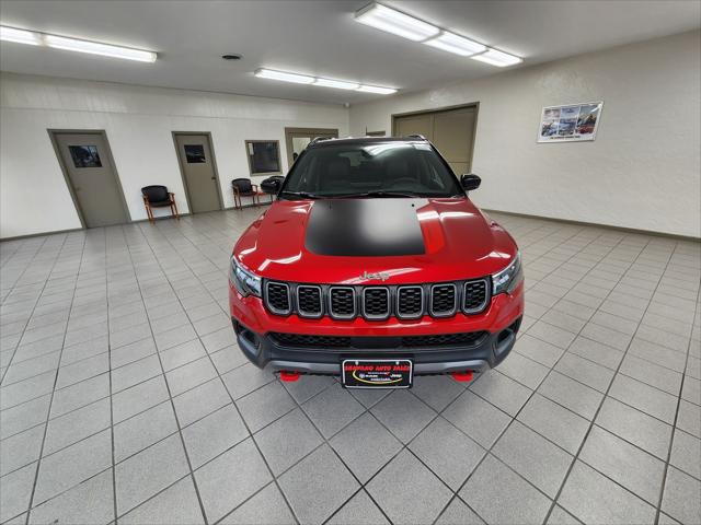2025 Jeep Compass COMPASS TRAILHAWK 4X4