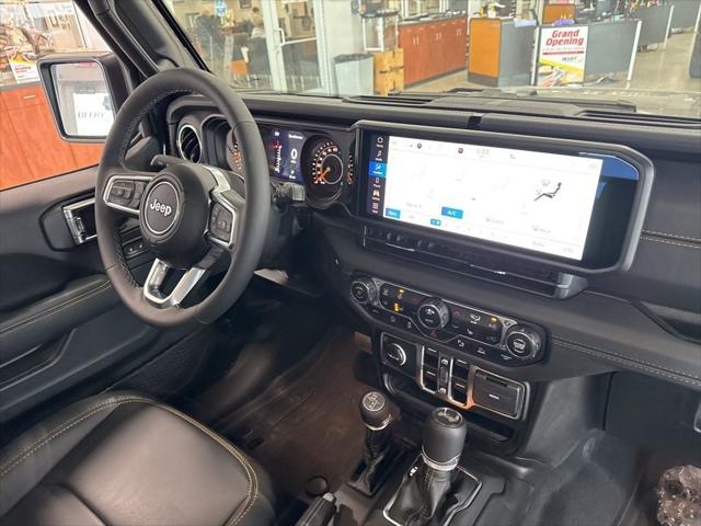 2025 Jeep Wrangler 4-Door Sahara 4x4