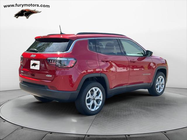 2025 Jeep Compass COMPASS LATITUDE 4X4