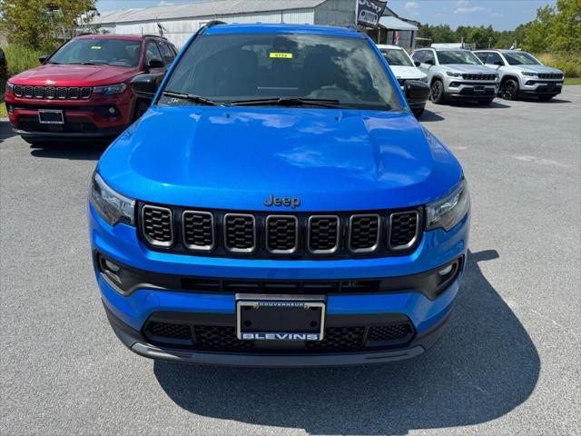 2025 Jeep Compass COMPASS LATITUDE 4X4
