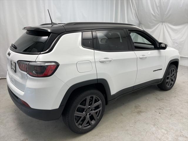 2025 Jeep Compass COMPASS LIMITED 4X4
