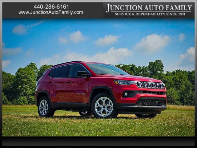 2025 Jeep Compass COMPASS LATITUDE 4X4