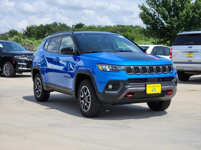 2025 Jeep Compass COMPASS TRAILHAWK 4X4