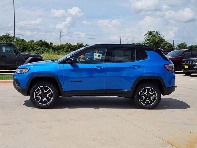 2025 Jeep Compass COMPASS TRAILHAWK 4X4