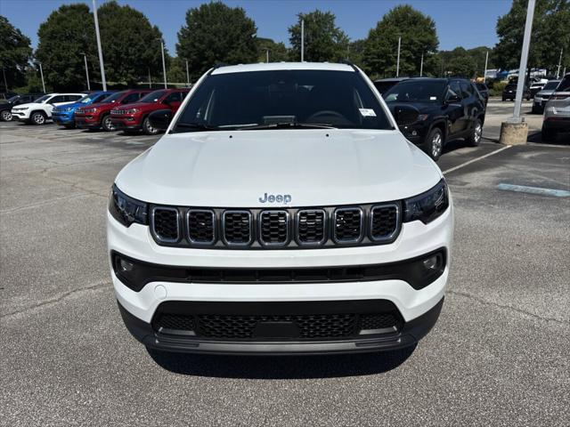 2025 Jeep Compass COMPASS LATITUDE 4X4