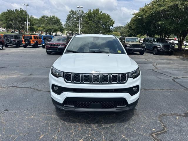 2025 Jeep Compass COMPASS LATITUDE 4X4