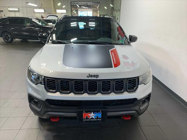 2025 Jeep Compass COMPASS TRAILHAWK 4X4