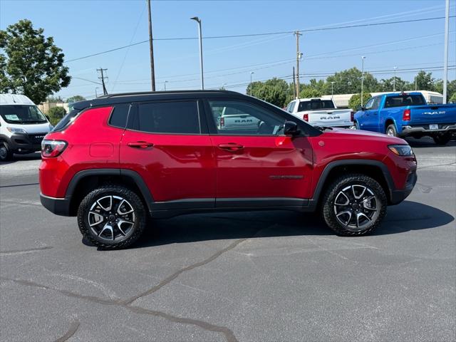 2025 Jeep Compass COMPASS TRAILHAWK 4X4