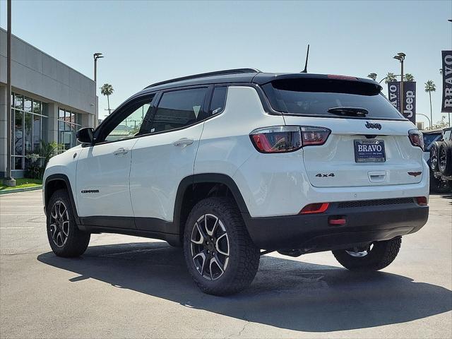 2025 Jeep Compass COMPASS TRAILHAWK 4X4