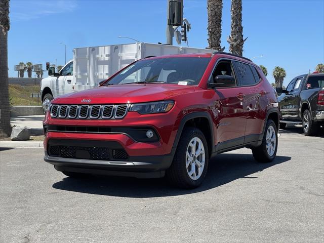 2025 Jeep Compass COMPASS LATITUDE 4X4