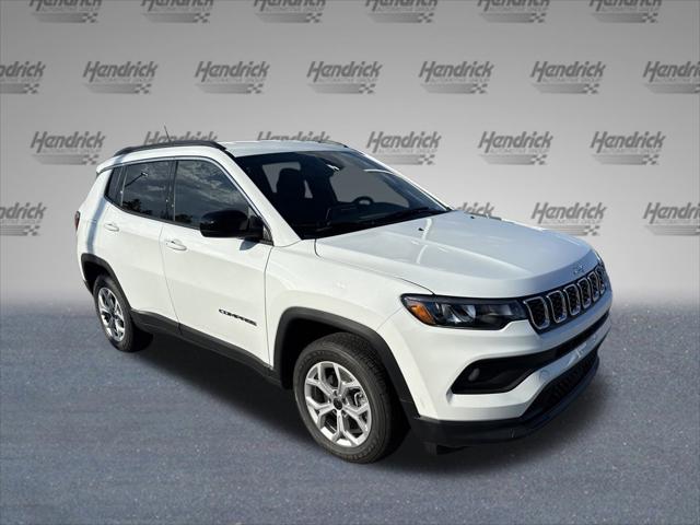 2025 Jeep Compass COMPASS LATITUDE 4X4