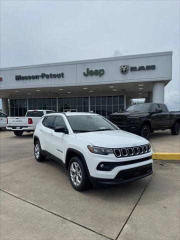 2025 Jeep Compass COMPASS LATITUDE 4X4