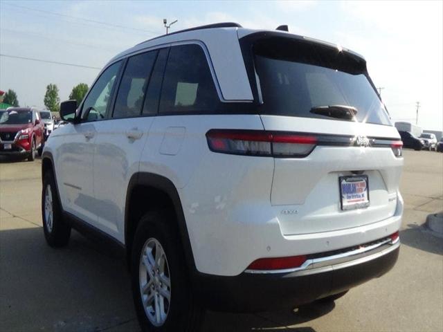 2023 Jeep Grand Cherokee L Laredo 4x4